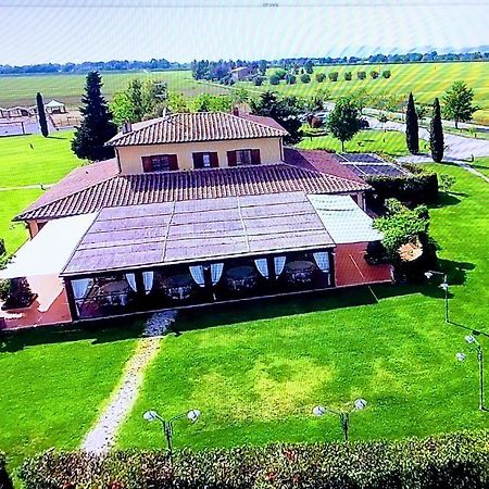 Agriturismo Giuncola & Granaiolo Rispescia Exterior foto
