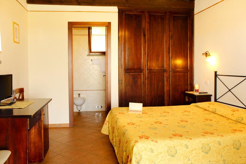 Agriturismo Giuncola & Granaiolo Rispescia Exterior foto